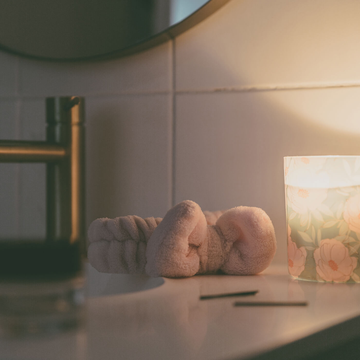 accessoire de beauté dans la salle de bain